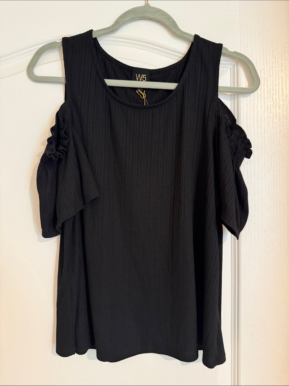 W5 Women's Black Cold-Shoulder Ruching Top